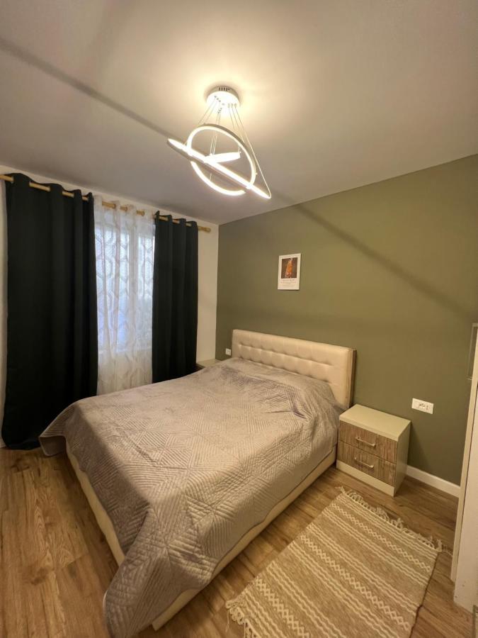 New Bazaar Cane Apartment 3 Tirana Kültér fotó