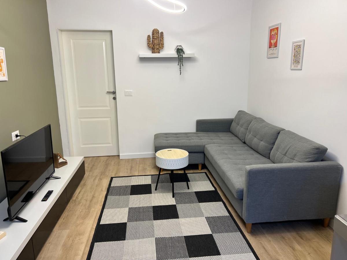 New Bazaar Cane Apartment 3 Tirana Kültér fotó